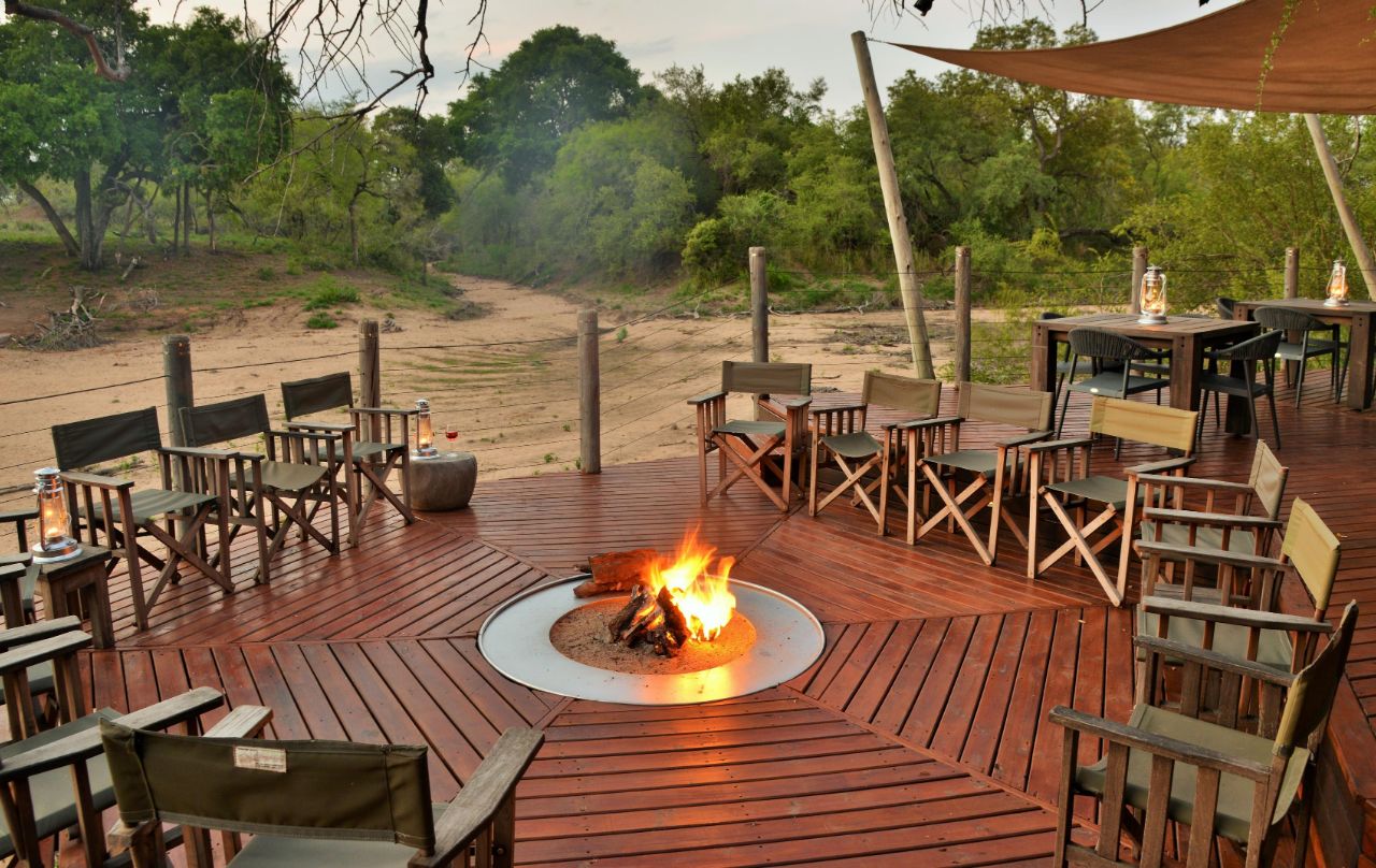 Rhino Post Safari Lodge